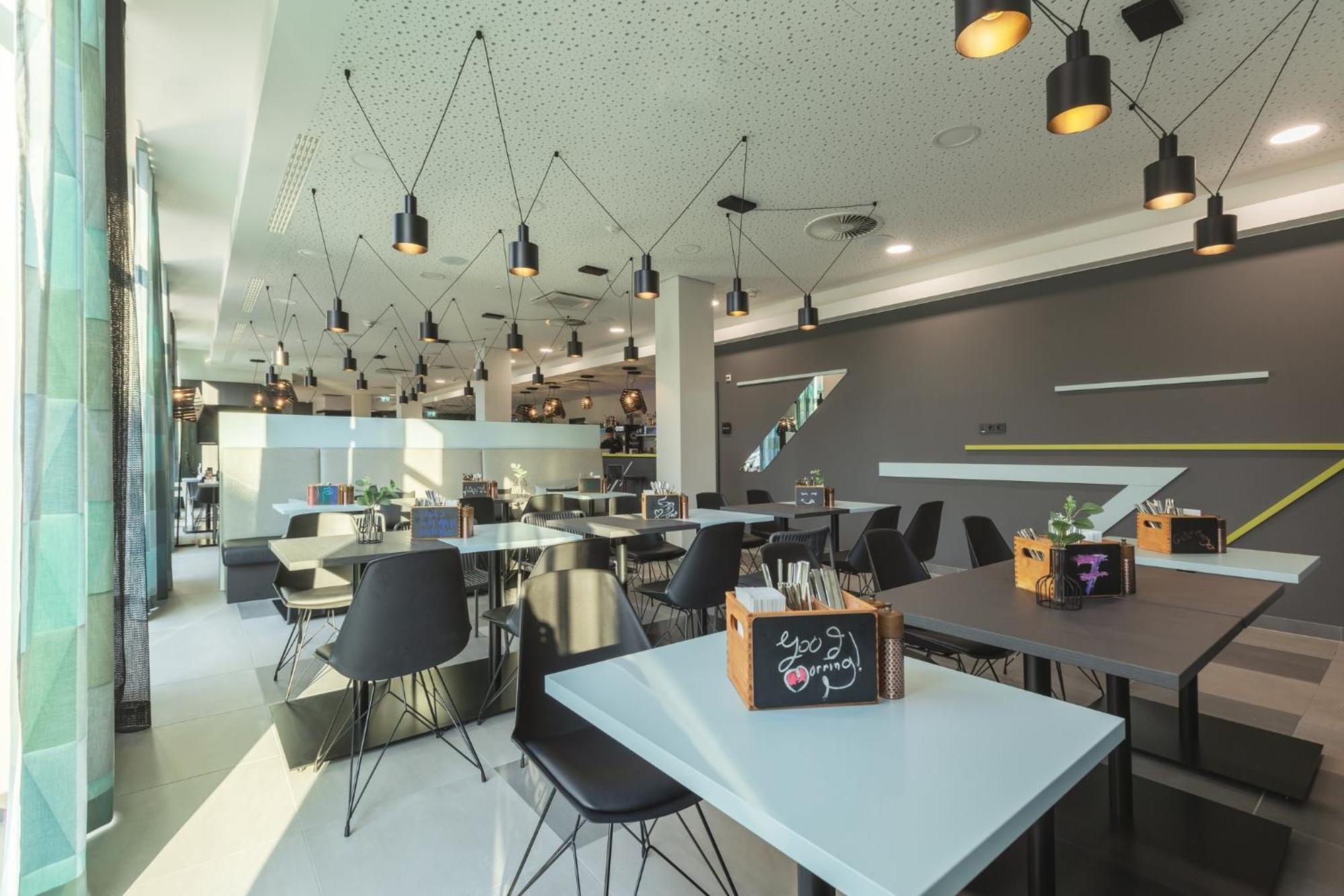 Holiday Inn - The Niu, Seven Dusseldorf Ost By Ihg Eksteriør bilde